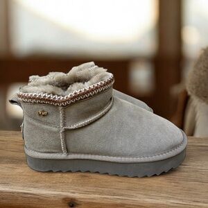 Mexx Olive suede Genuine shearling Ankle Mini Boots Sz 9.5